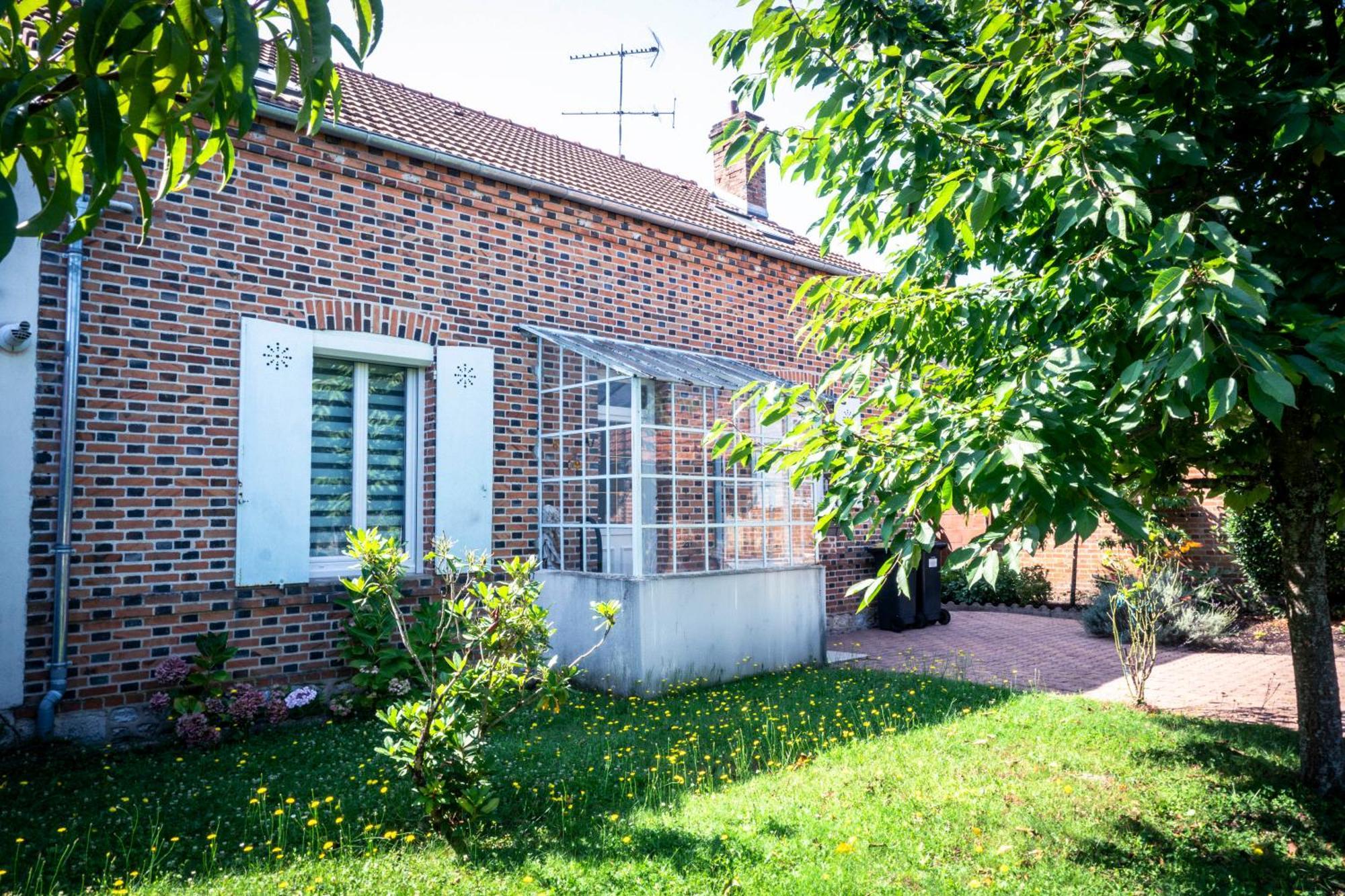 "Le 35" Maison Renovee Avec Jardin Proche Centre 라모트-뵈브롱 외부 사진