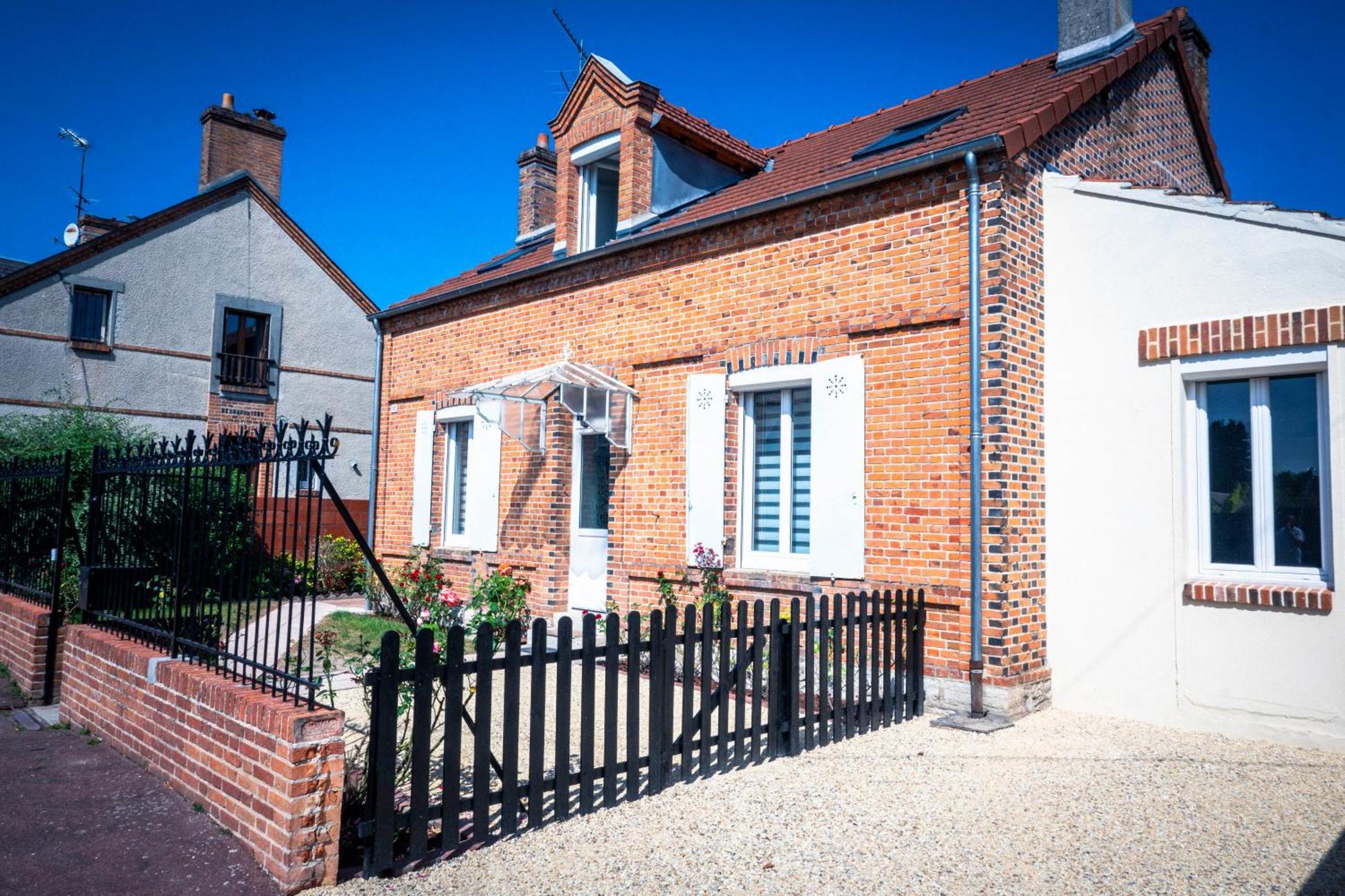 "Le 35" Maison Renovee Avec Jardin Proche Centre 라모트-뵈브롱 외부 사진