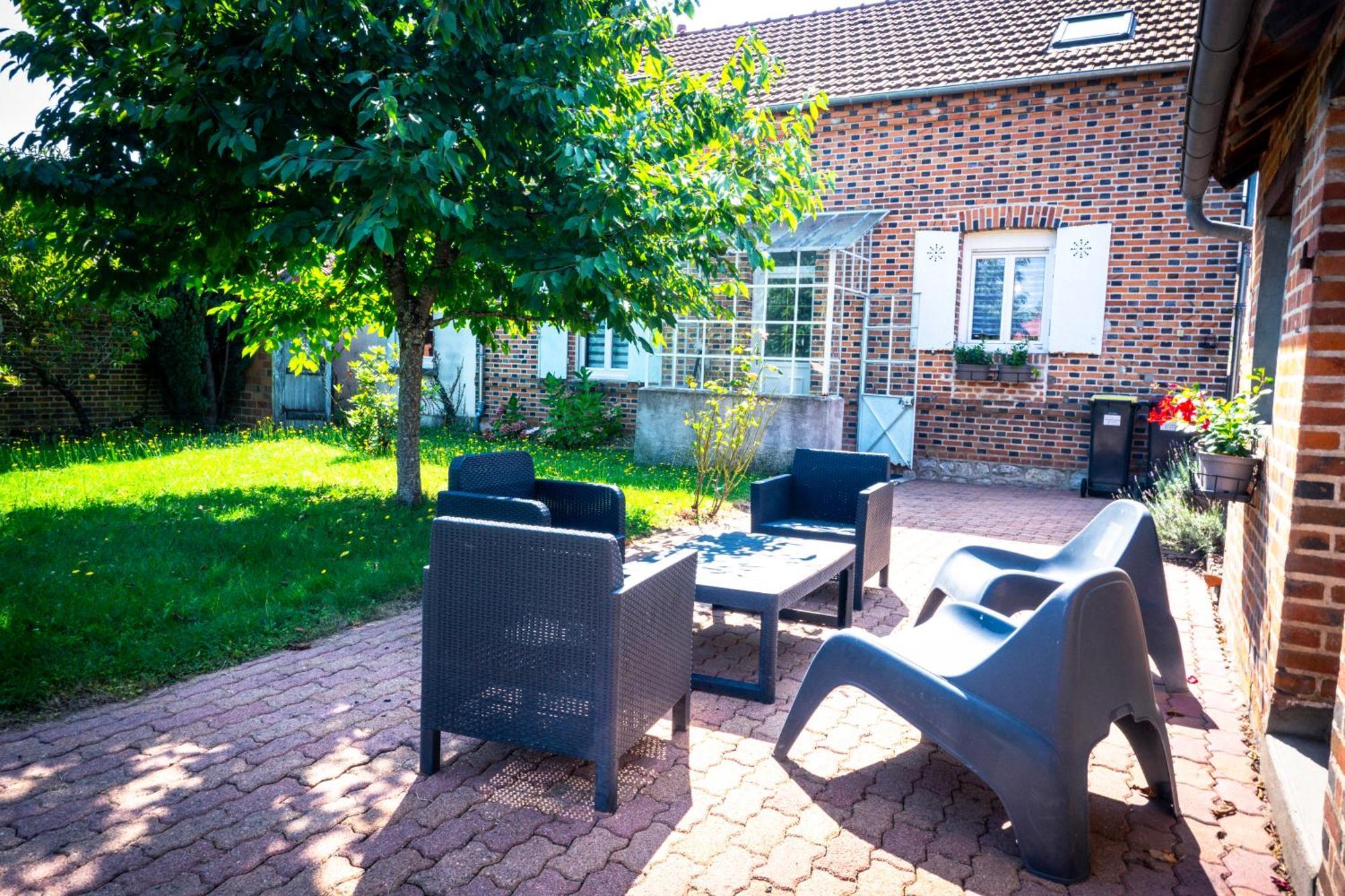 "Le 35" Maison Renovee Avec Jardin Proche Centre 라모트-뵈브롱 외부 사진