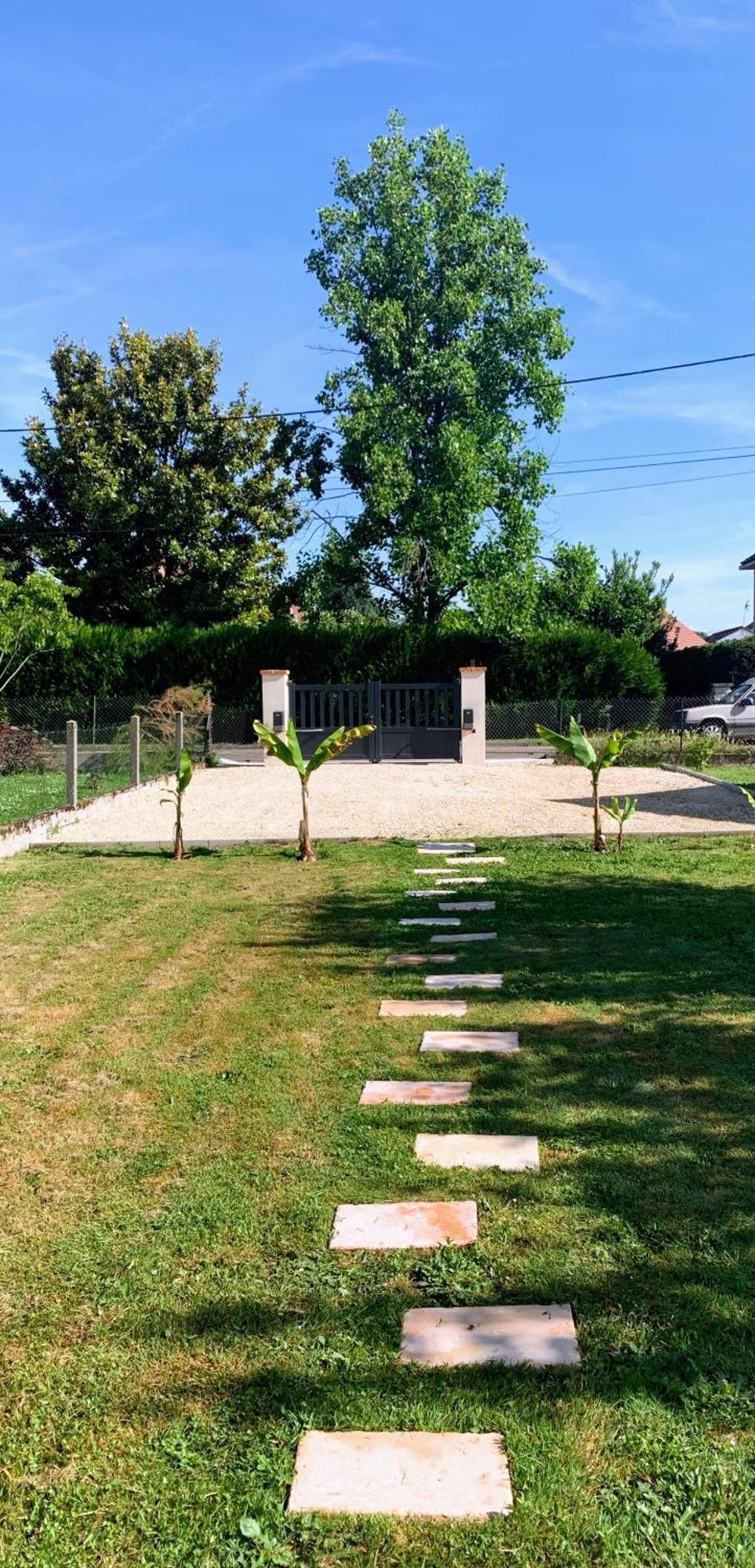 "Le 35" Maison Renovee Avec Jardin Proche Centre 라모트-뵈브롱 외부 사진